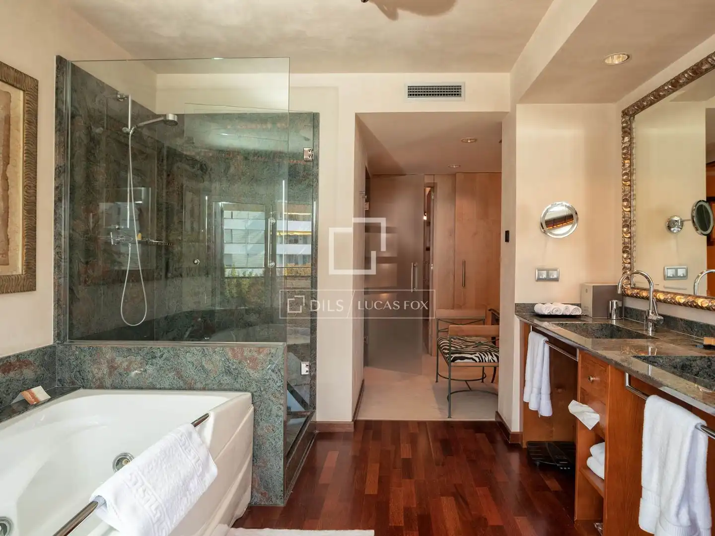 Baño de Piso en venta en Lloret de Mar con Aire acondicionado, Calefacción y Parquet