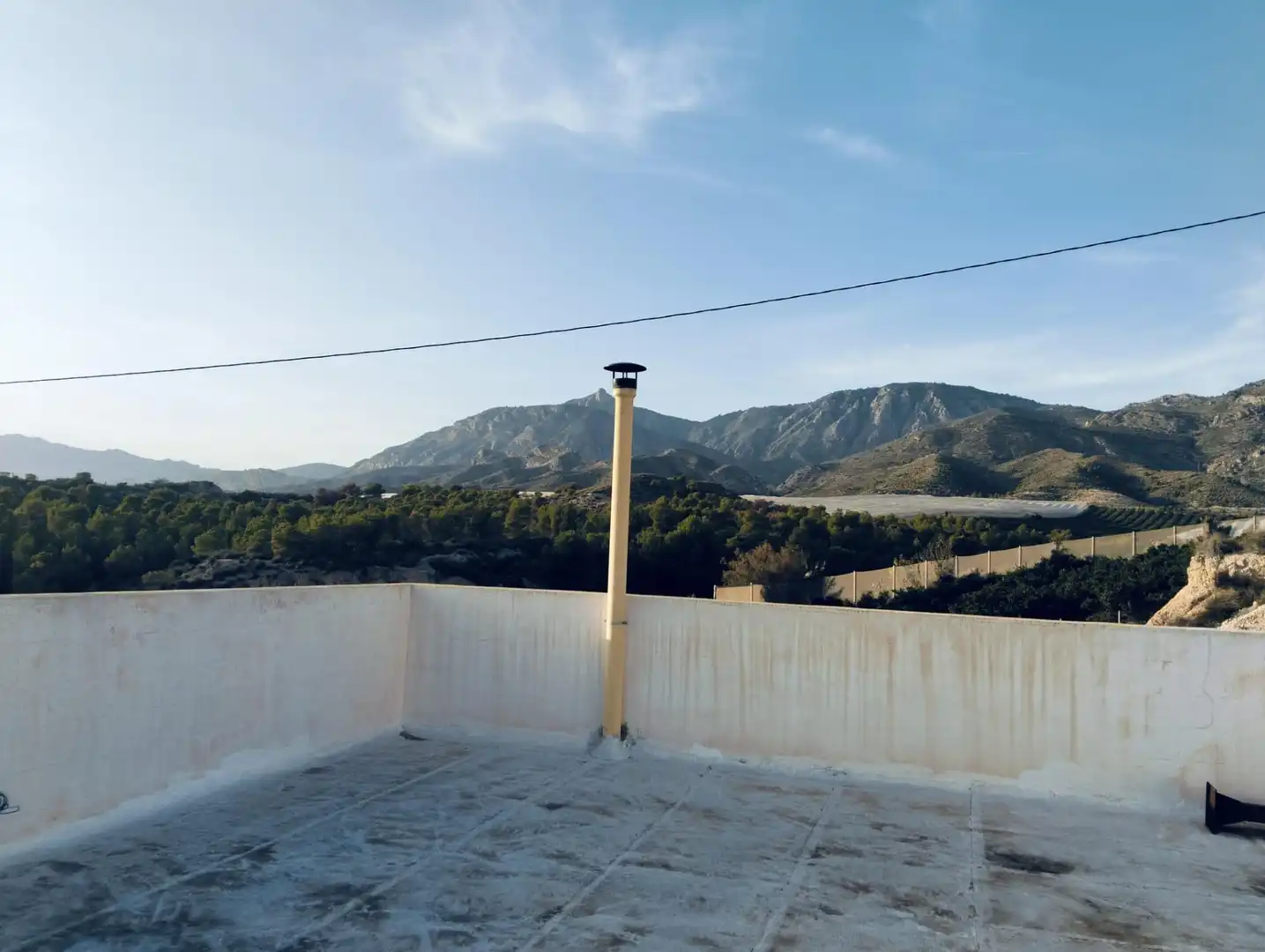 Vista exterior de Casa o xalet en venda en Crevillent amb Traster i Piscina
