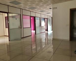 Premises to rent in Mérida  with Air Conditioner and Heating