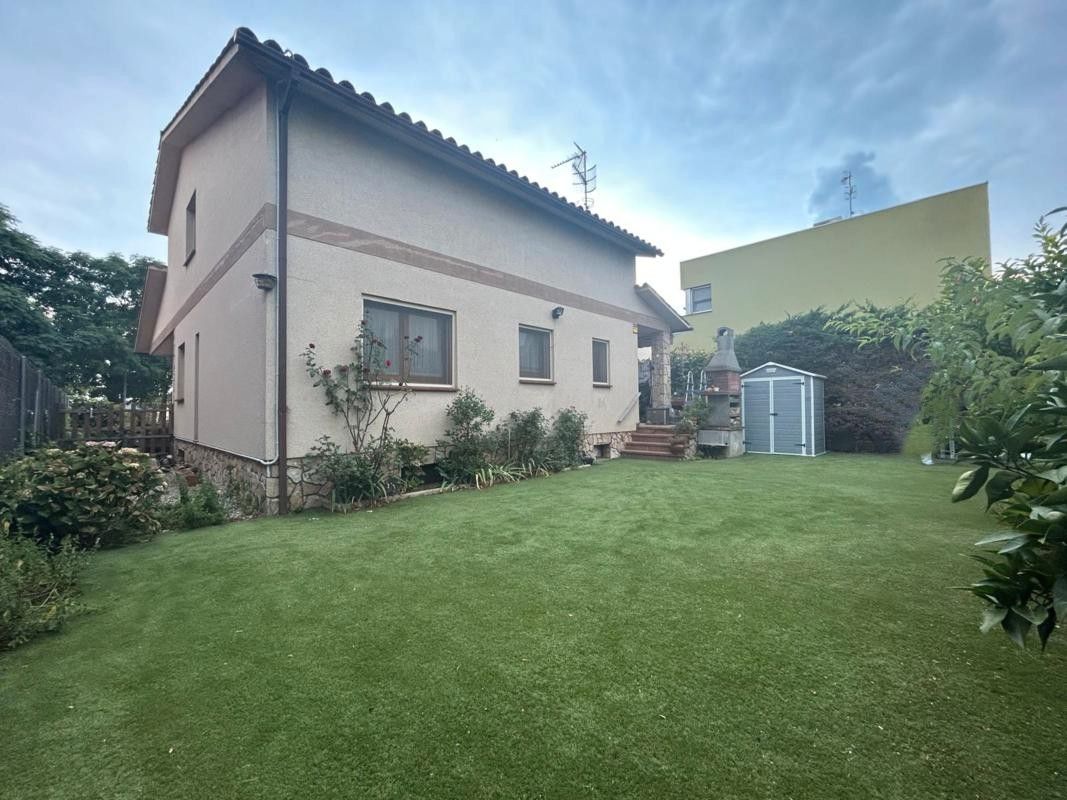 Jardí de Casa o xalet en venda en Santa Maria de Palautordera amb Aire condicionat, Calefacció i Jardí privat