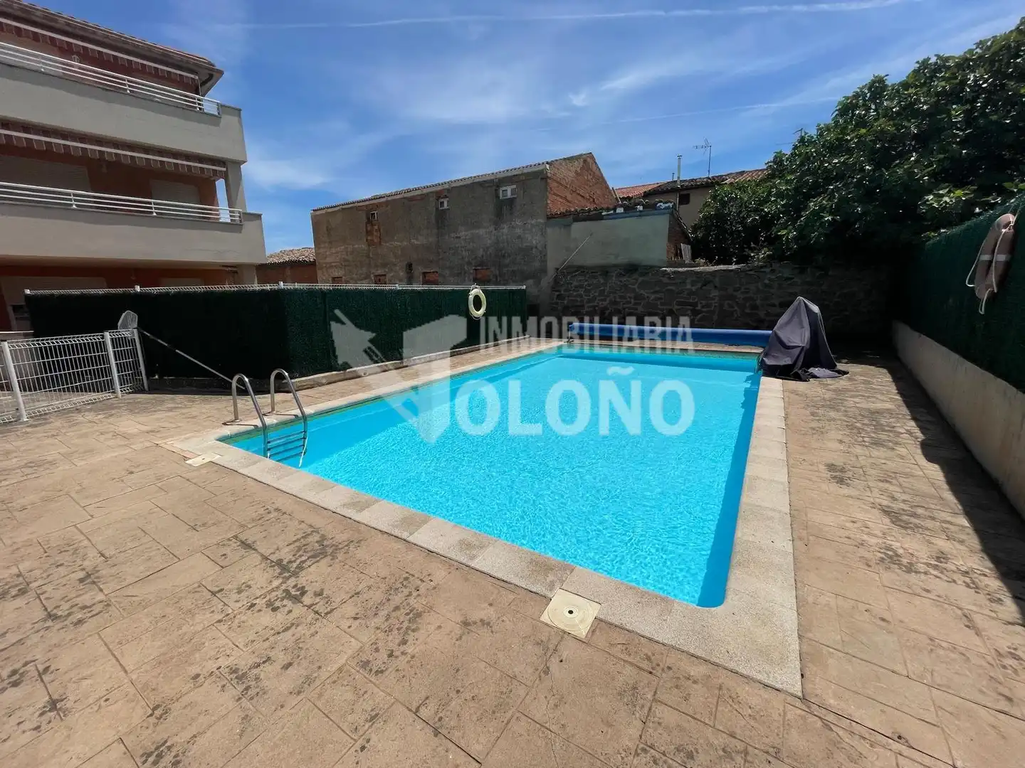 Schwimmbecken von Wohnungen zum Verkauf in Alesanco mit Heizung, Terrasse und Abstellraum