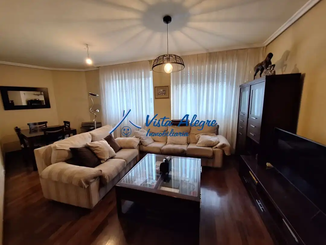 Piso con terraza en venta en Calle Arsenio Marcelino Salazar, imagen 3