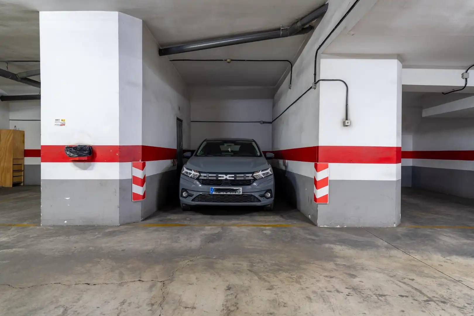 Parking of Flat for sale in Almería  with Air Conditioner, Storage room and Balcony