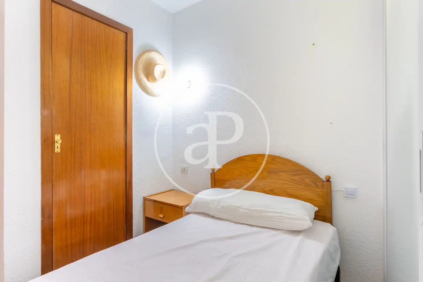 Habitación de Piso en venta en Valencia con Calefacción y Amueblado