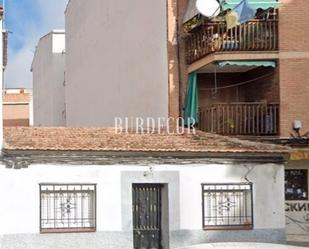 Vista exterior de Casa o xalet en venda en Móstoles amb Jardí privat