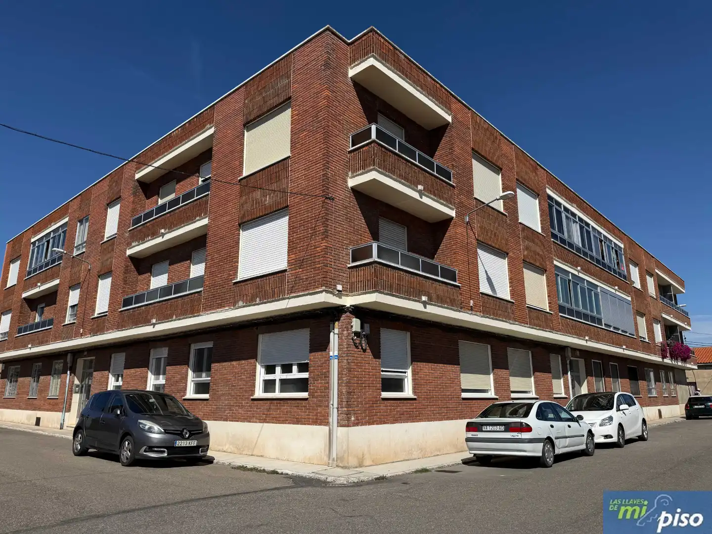 Vista exterior de Pis en venda en Montemayor de Pililla amb Calefacció, Parquet i Terrassa