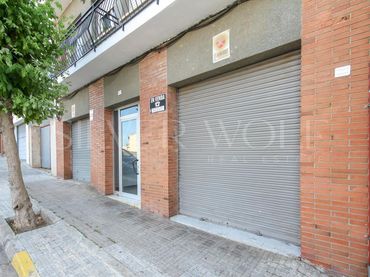 Local comercial en venda a calle Milà i Fontanals