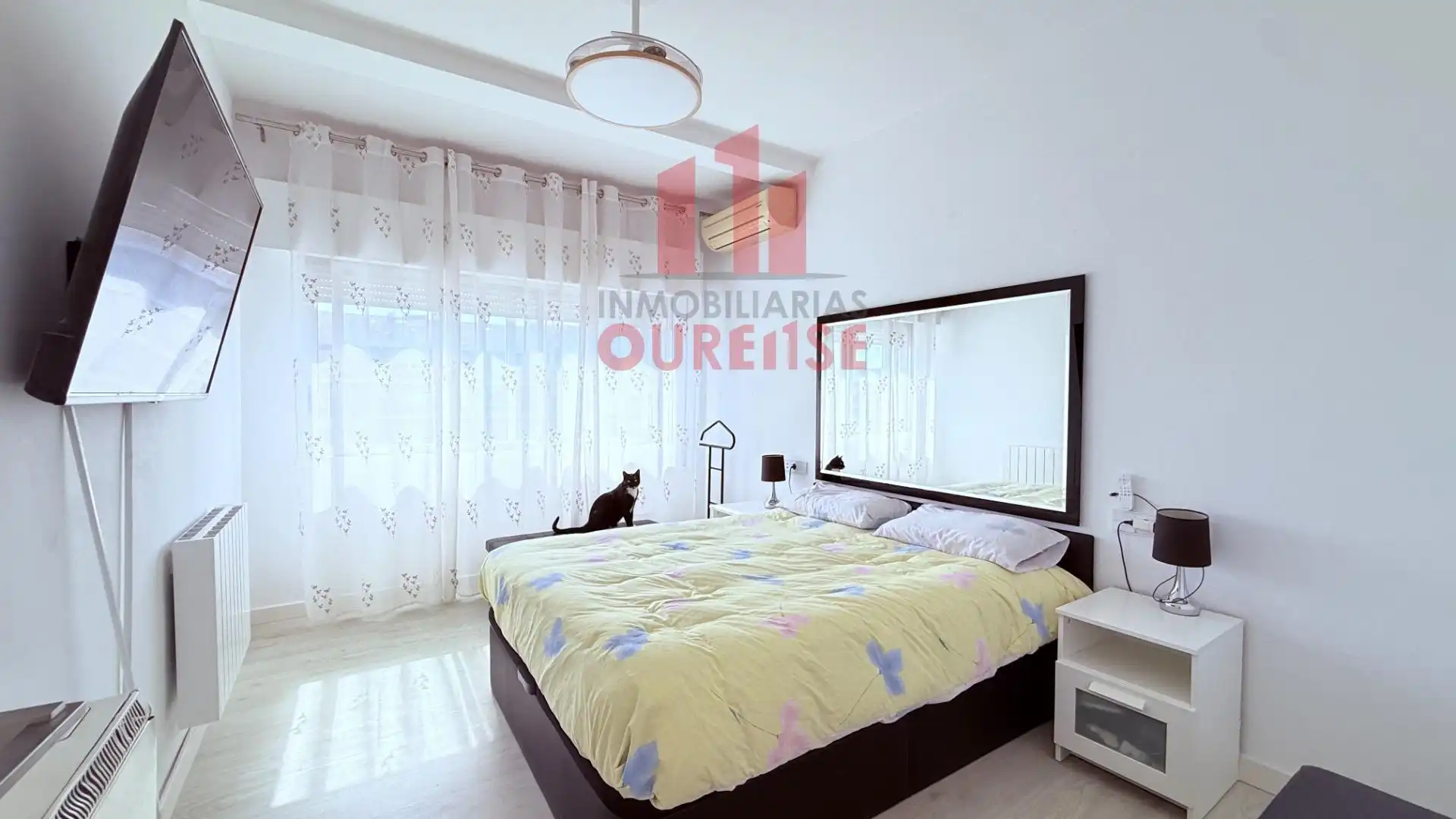 Bedroom of Flat for sale in Ourense Capital   with Heating, Storage room and Furnished