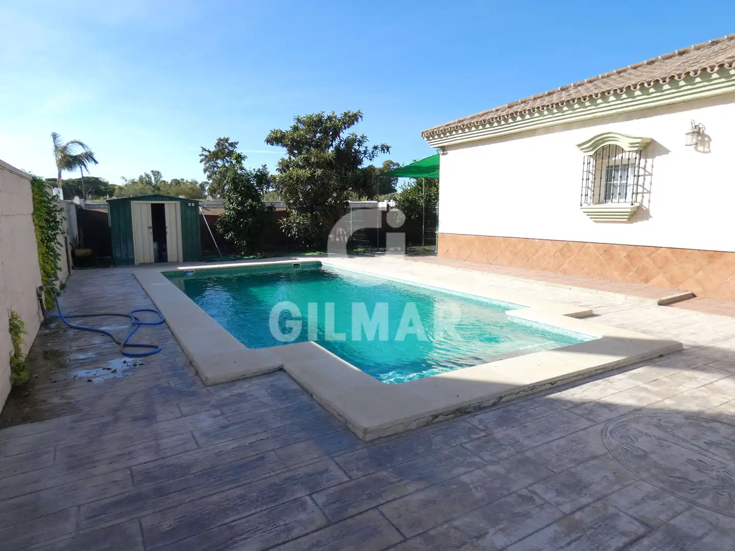 Piscina de Casa o xalet de lloguer en El Puerto de Santa María amb Aire condicionat, Jardí privat i Piscina