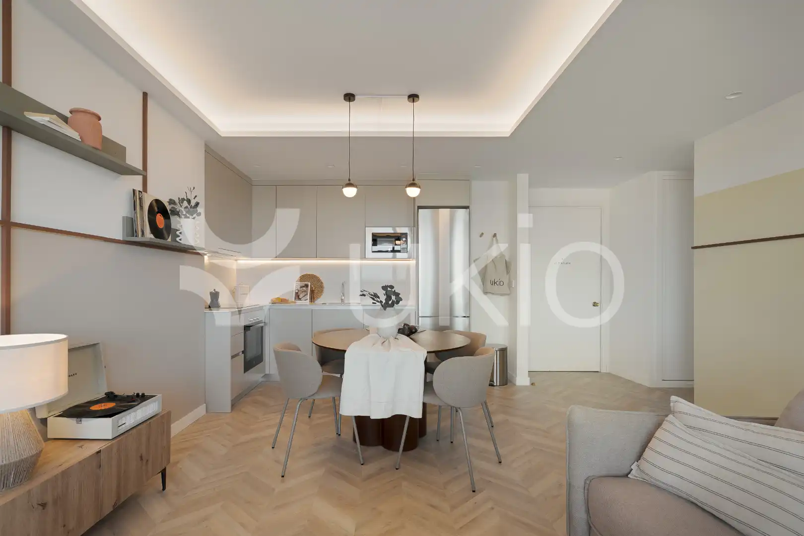 Apartment with terrace to rent in Paseo del Rey, imagen 10