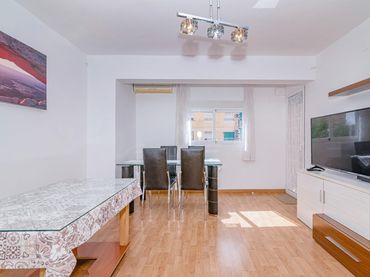 Piso con balcón en venta en PARAGUAY