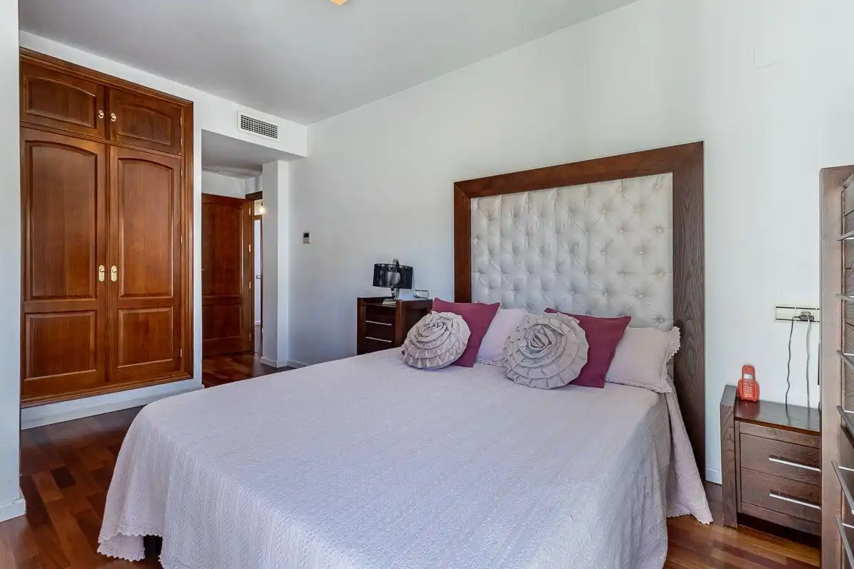 Dormitori de Casa o xalet en venda en Dílar amb Aire condicionat, Calefacció i Jardí privat