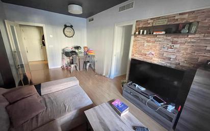 Living room of Flat for sale in Dos Hermanas  with Air Conditioner, Heating and Terrace