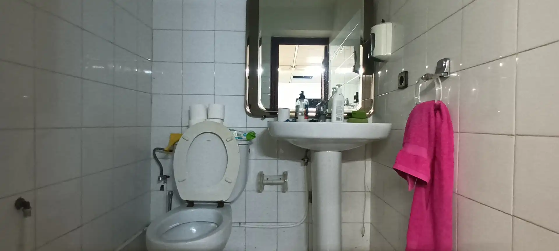 Bathroom of Office for sale in Vigo   with Storage room