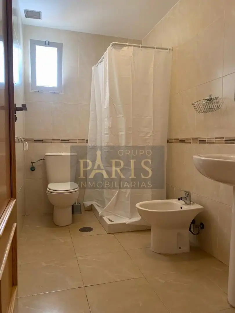 Baño de Piso de alquiler en La Unión con Trastero y Amueblado