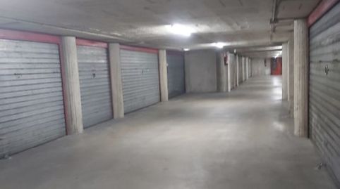 Foto 4 de Garaje de alquiler en Carrer de Josep Irla, 7, Veïnat, Salt