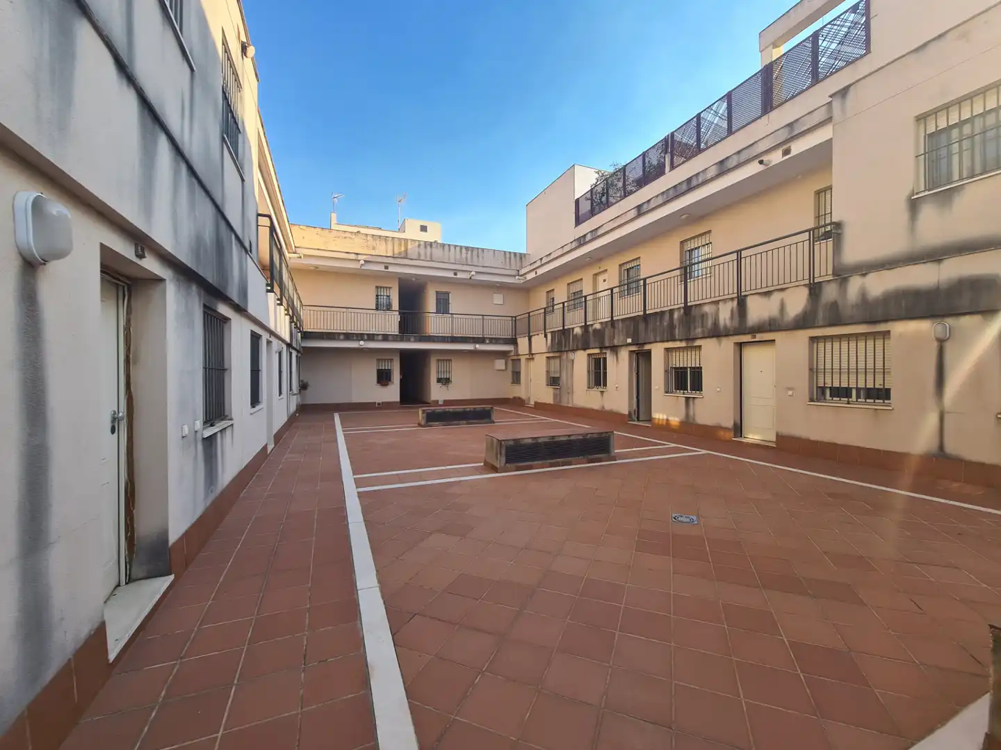Exterior view of Apartments for sale in Dos Hermanas