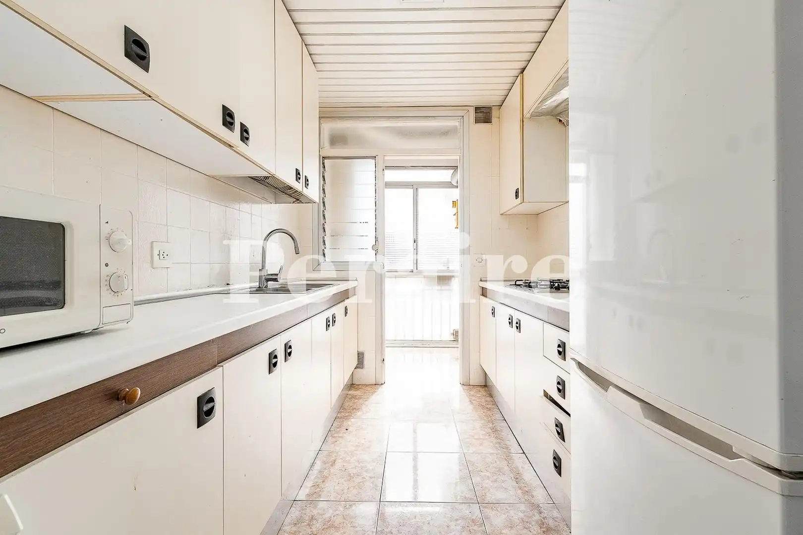 Kitchen of Flat for sale in Gràcia