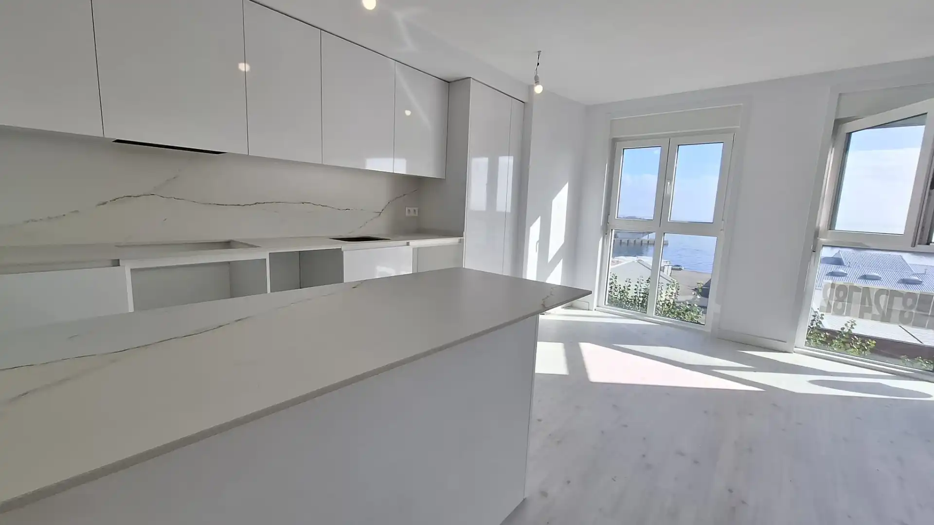 Cocina de Piso en venta en Ribeira con Calefacción, Parquet y Trastero