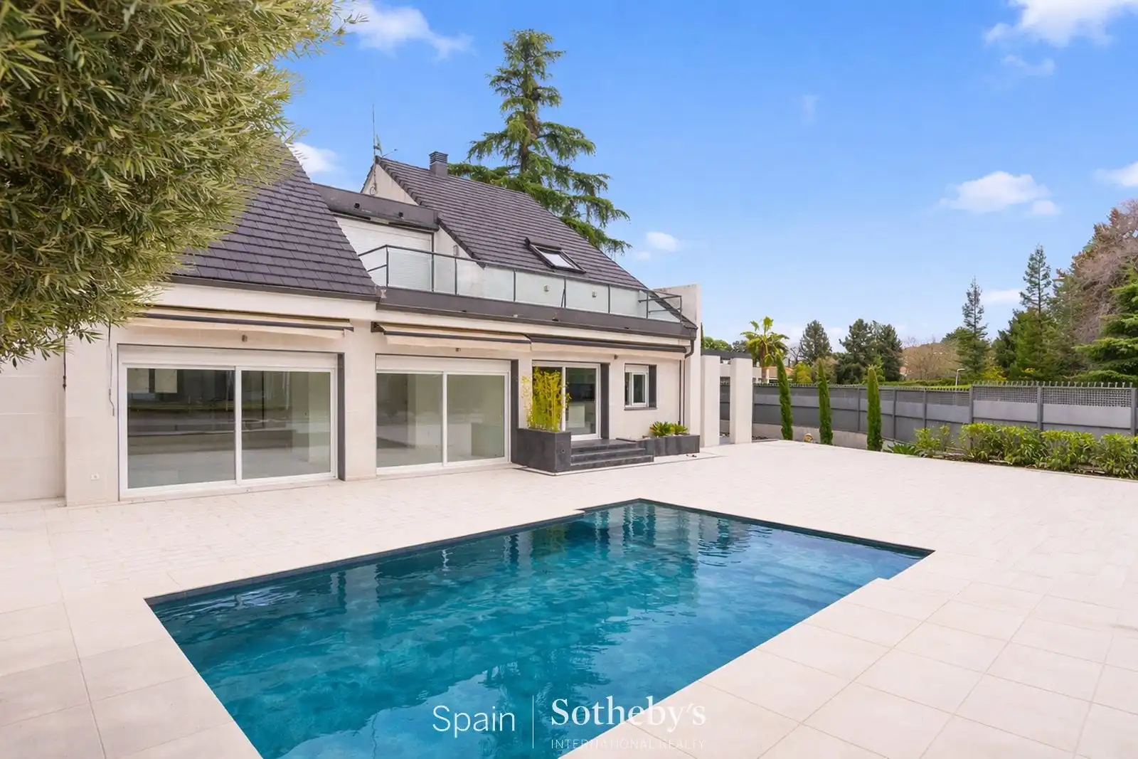 Casa con piscina en venta en Calle del Camino de Hoyarrasa
