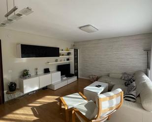 Sala d'estar de Apartament en venda en Figueres amb Aire condicionat i Balcó