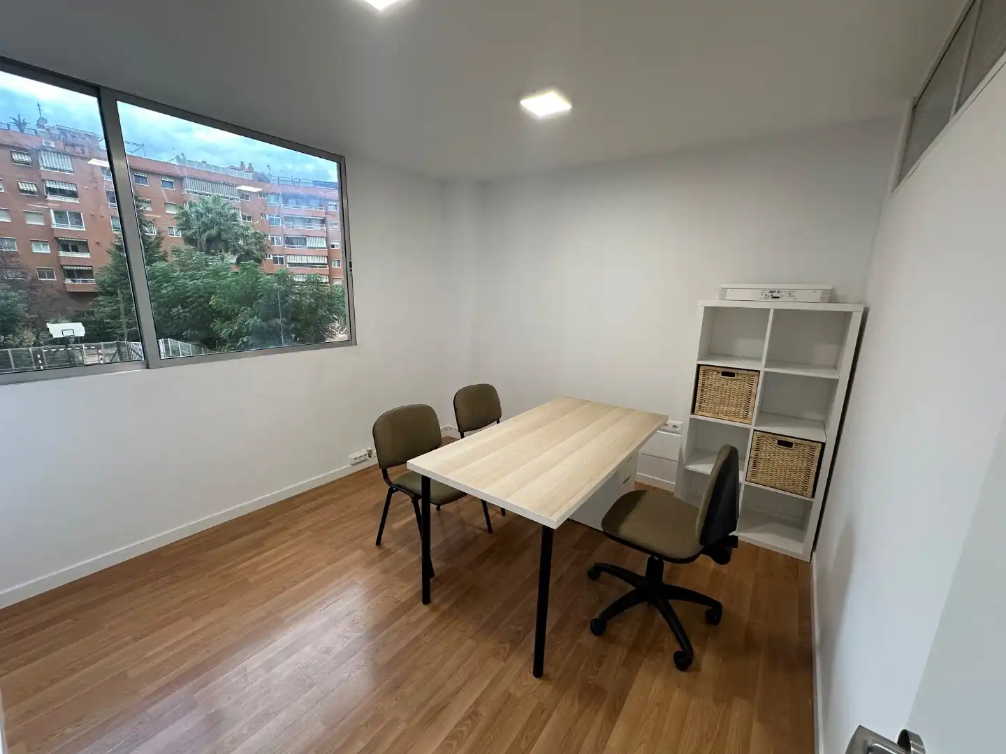 Ufficio con ascensore in affitto a Rambla President Francesc Macià 5, imagen 2