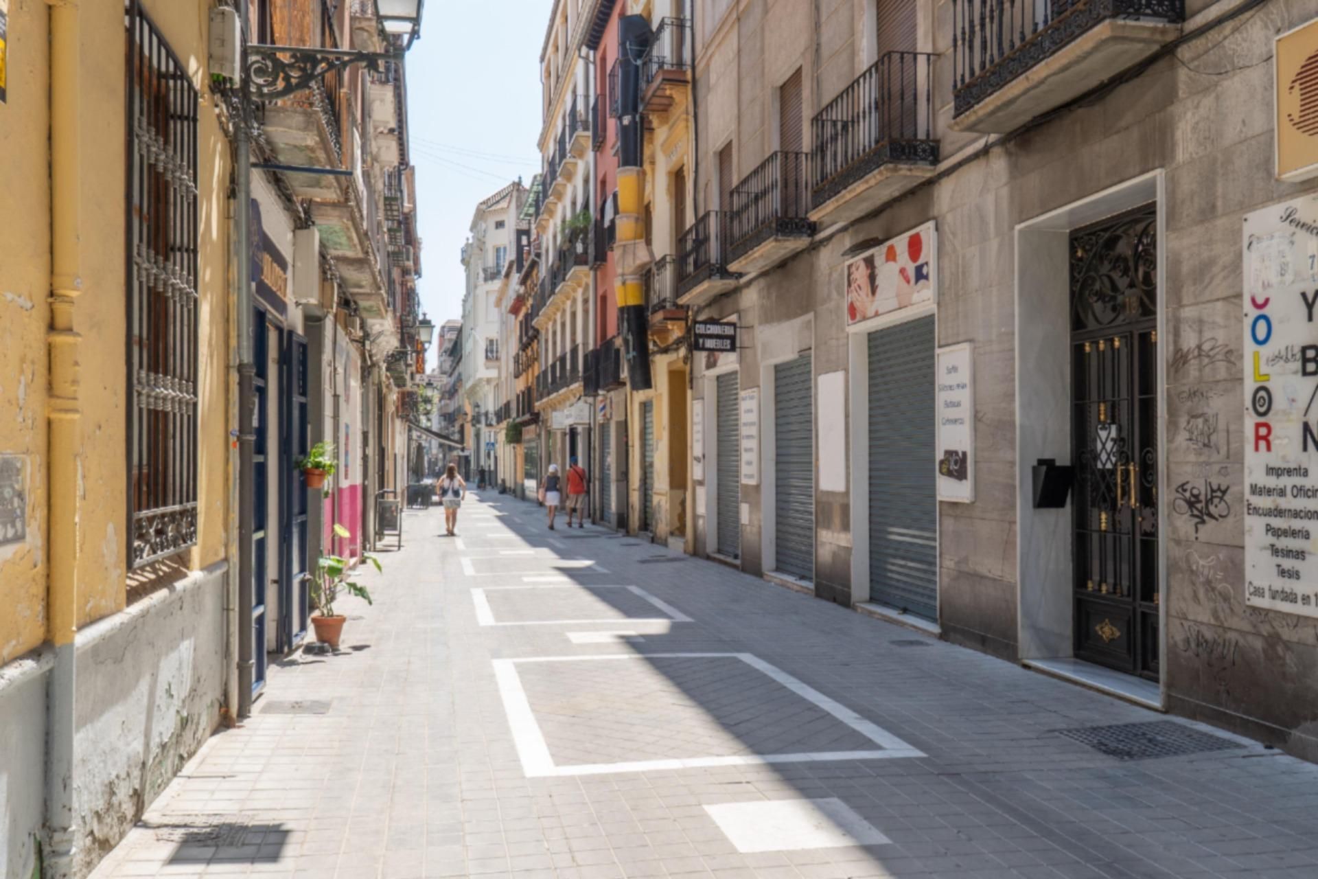 Exterior view of Flat for sale in  Granada Capital  with Balcony