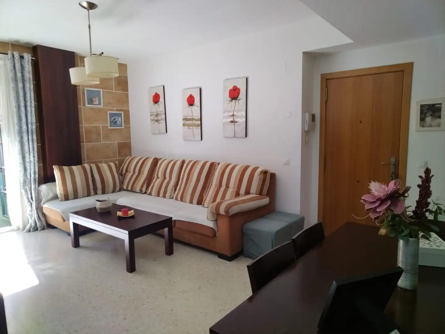 Living room of Flat for sale in Algeciras  with Heating, Storage room and Community pool