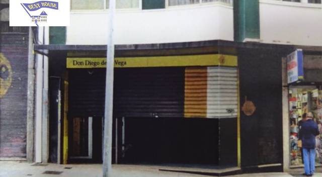 Local comercial en Venta en Ensanche - Sar
