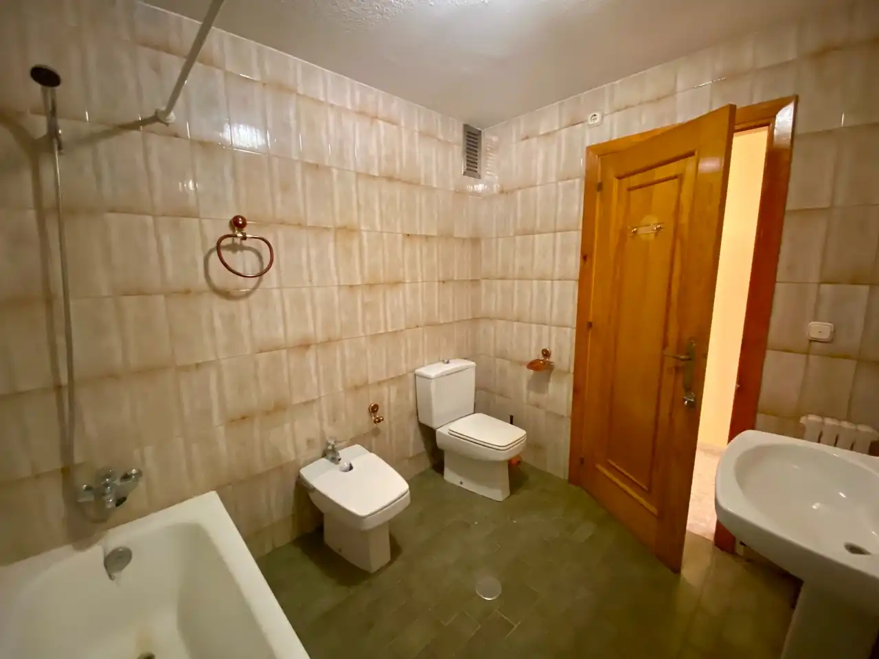 Baño de Piso en venta en Daimiel con Aire acondicionado, Calefacción y Parquet