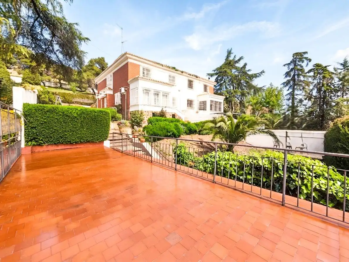 Vista exterior de Casa o chalet en venta en Puertollano con Aire acondicionado, Calefacción y Jardín privado