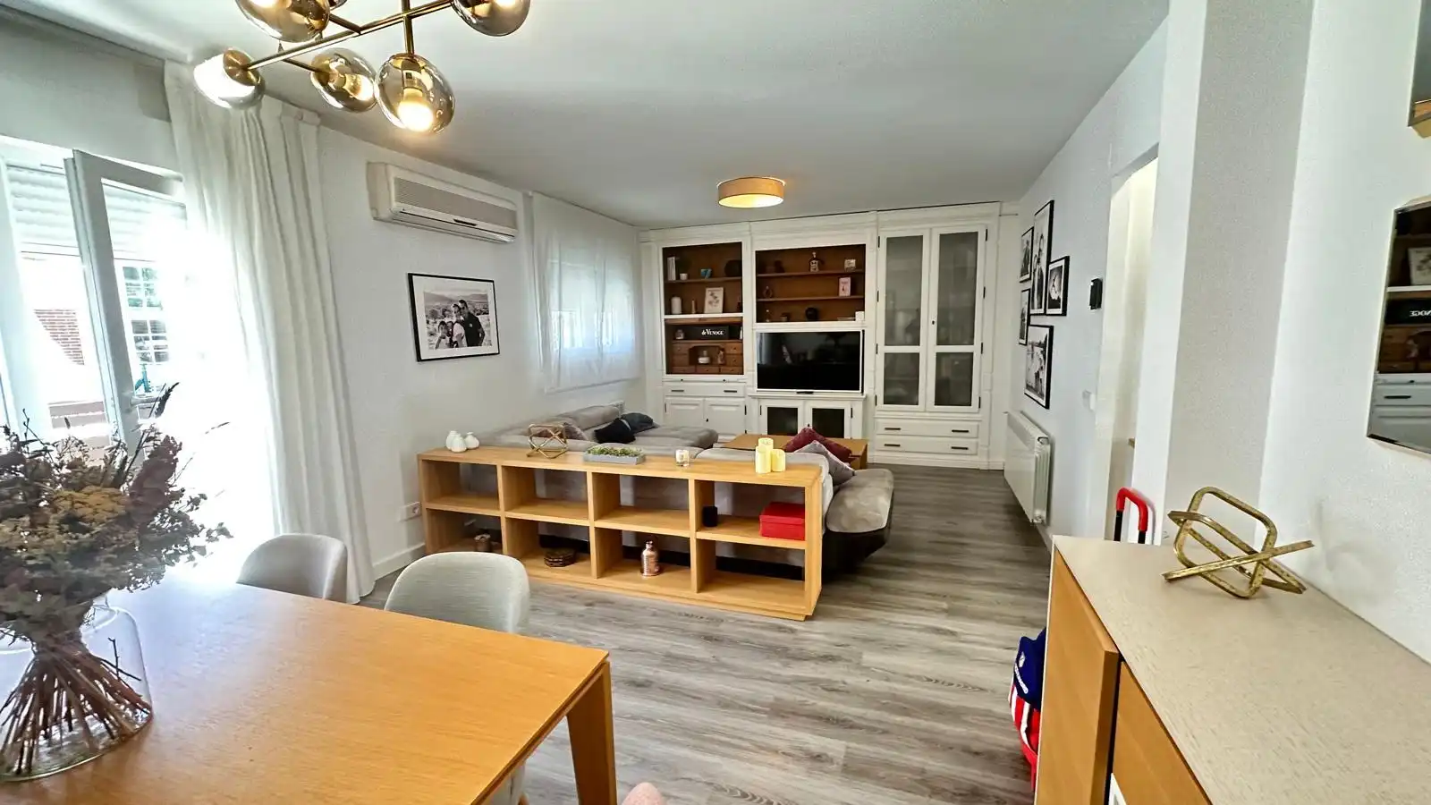 Sala d'estar de Casa adosada en venda en Alcorcón amb Aire condicionat, Calefacció i Jardí privat