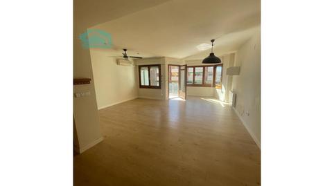 Photo 2 of Flat to rent in Avenida Alfonso el Sabio, Mercado, Alicante