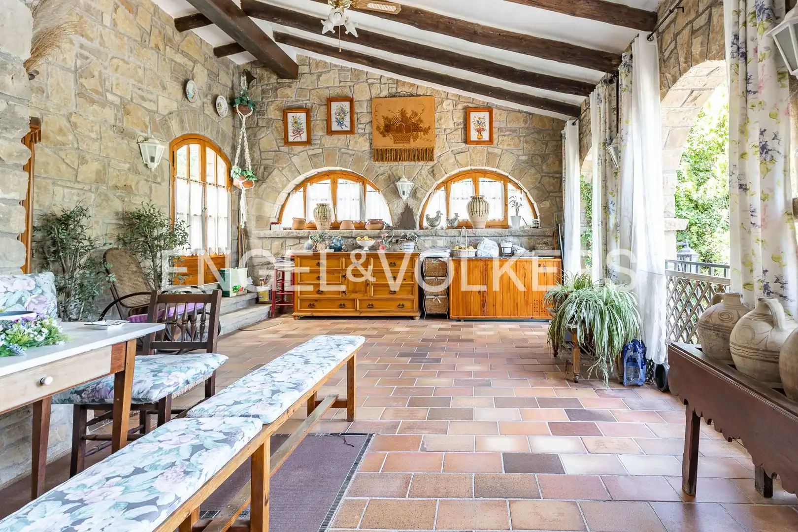 Casa rústica con jardín en venta en El Bruc, imagen 9
