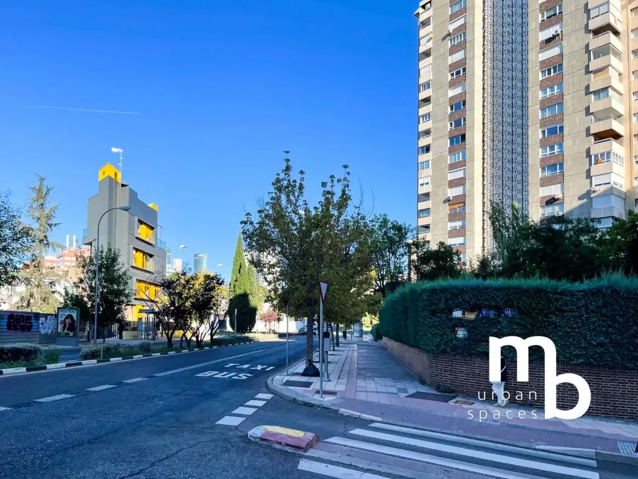 Vista exterior de Piso de alquiler en Madrid con Aire acondicionado, Calefacción y Parquet