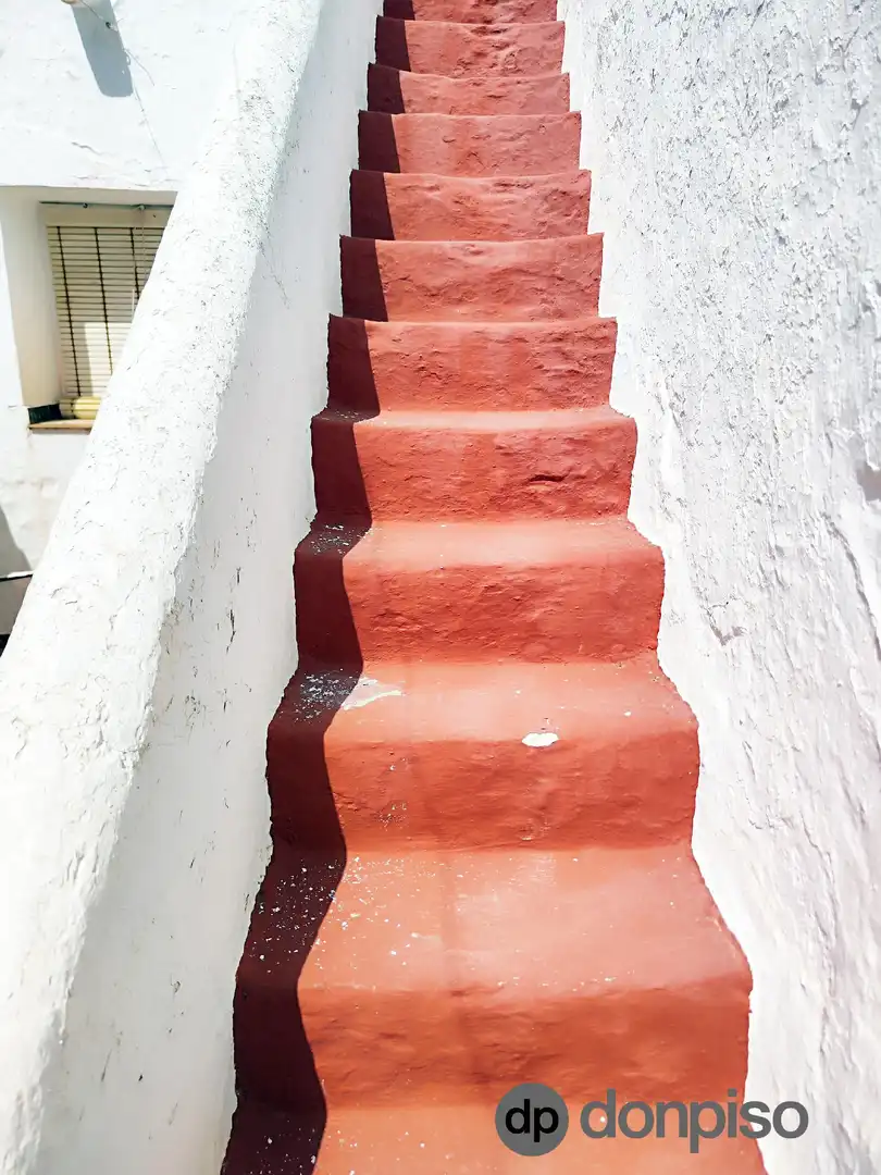 Außenansicht von Einfamilien-Reihenhaus zum Verkauf in Ayamonte mit Terrasse