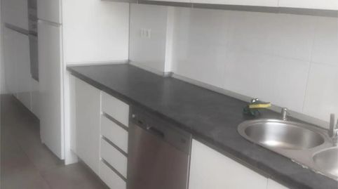 Foto 3 de Piso en venta en Calle Molino Velasco, 19, Hispanidad - Vivar Téllez, Vélez-Málaga