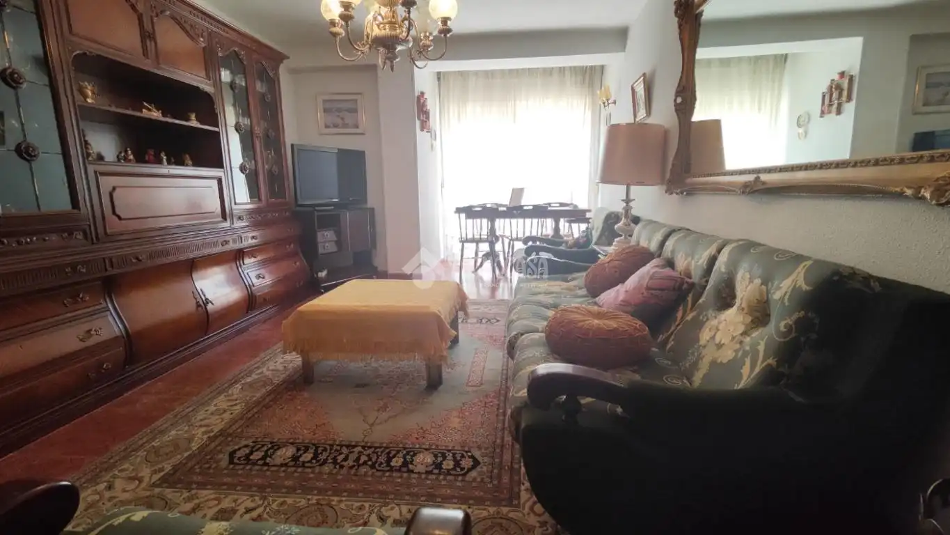 Sala d'estar de Pis en venda en Zaragoza amb Terrassa