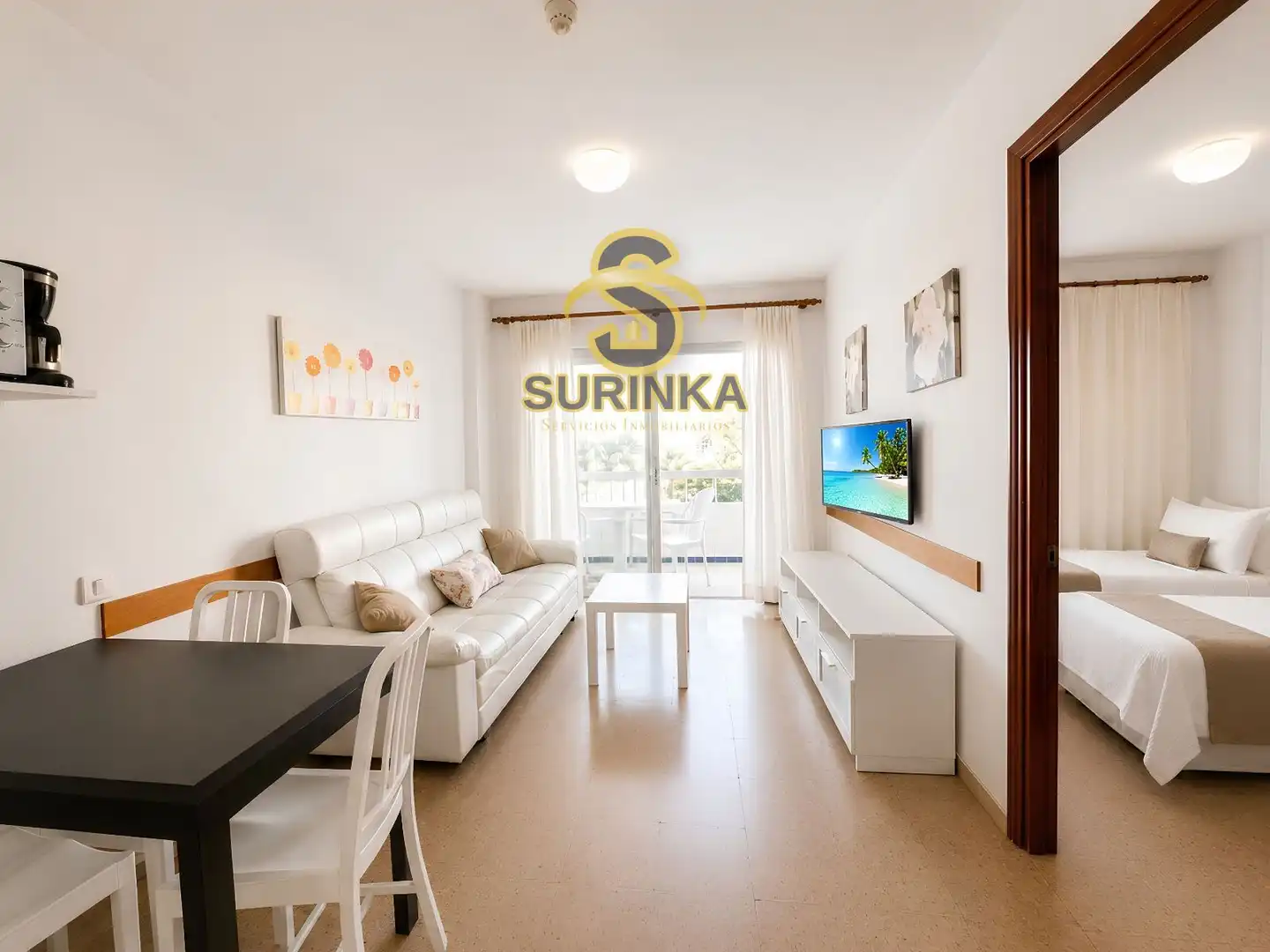 Sala de estar de Apartamento en venta en San Bartolomé de Tirajana con Terraza, Piscina y Amueblado