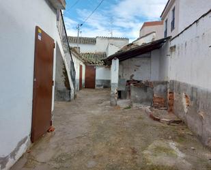 Vista exterior de Casa o xalet en venda en La Puebla de Montalbán