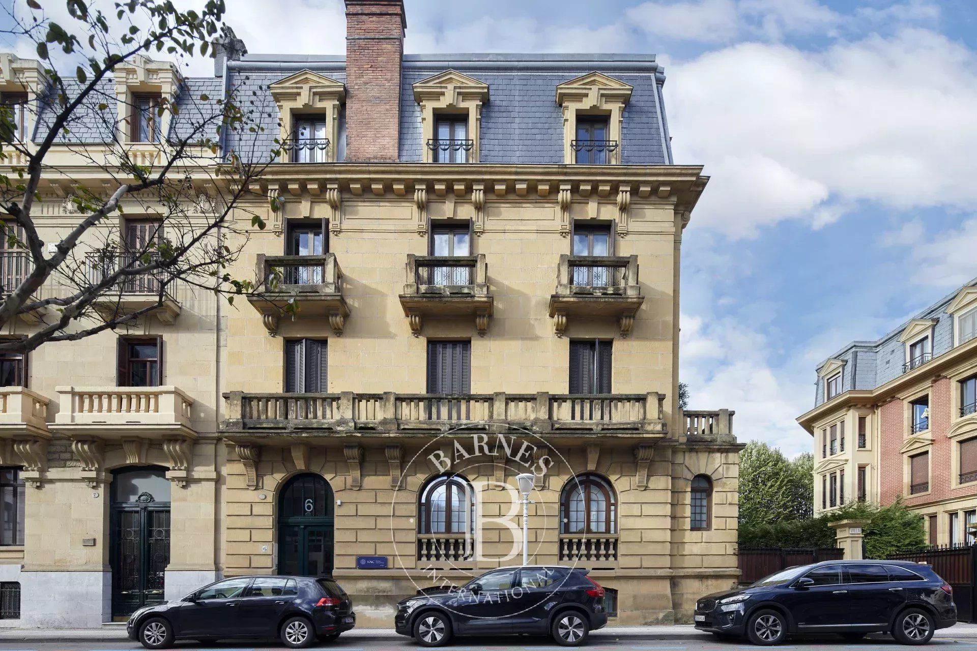 Exterior view of Duplex for sale in Donostia - San Sebastián   with Heating, Terrace and Furnished
