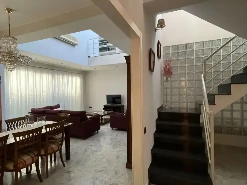 Sala d'estar de Casa adosada en venda en Gandesa amb Aire condicionat, Jardí privat i Traster