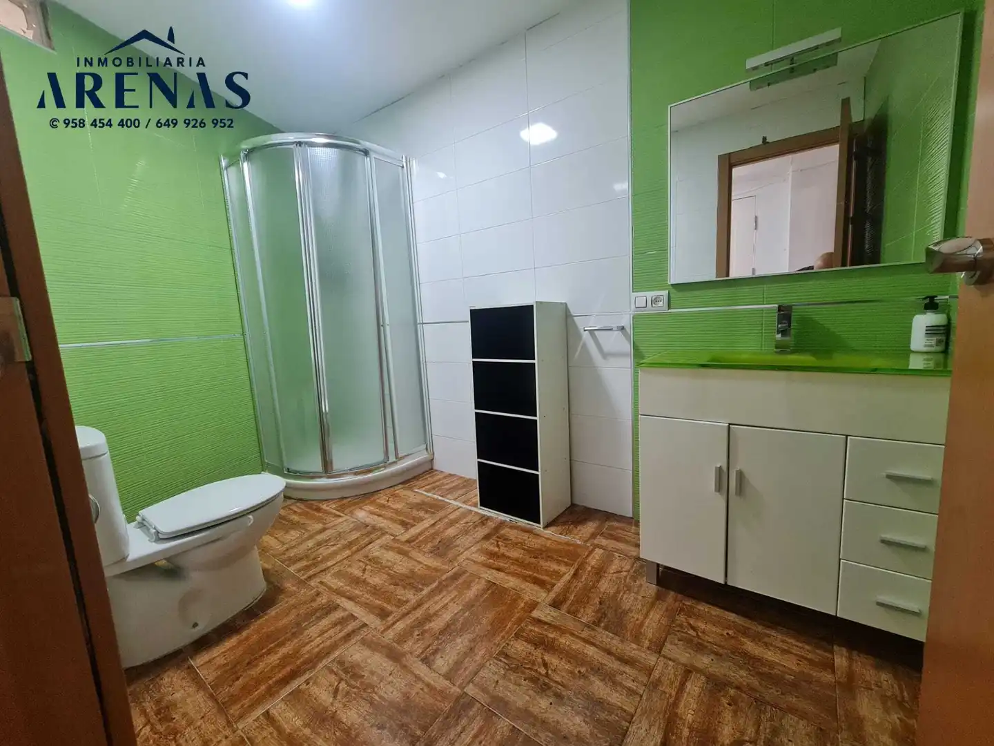 Bathroom of Houses for sale in Chimeneas