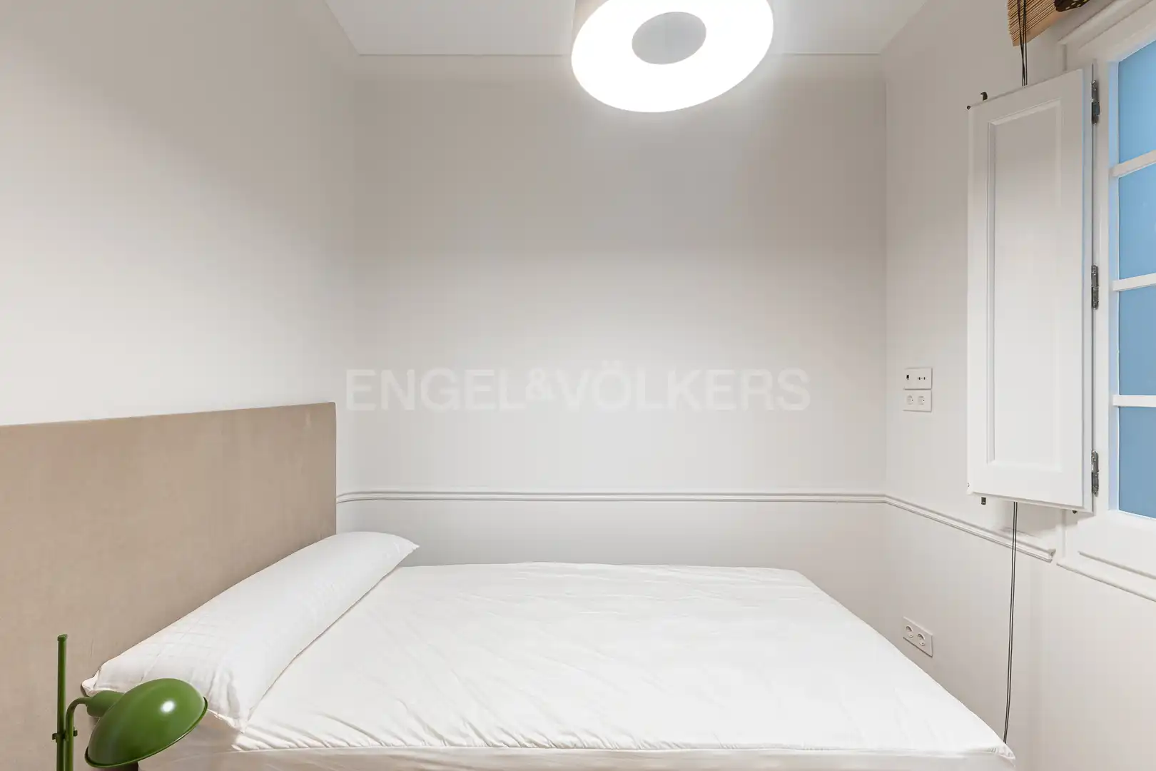 Bedroom of Flat for rent in Barcelona  with Air Conditioner, Heating and Parquet flooring
