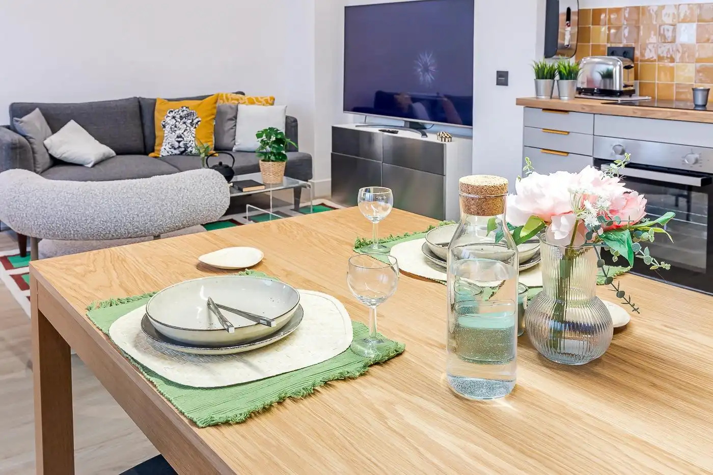 Menjador de Apartament en venda en Madrid amb Aire condicionat, Calefacció i Moblat