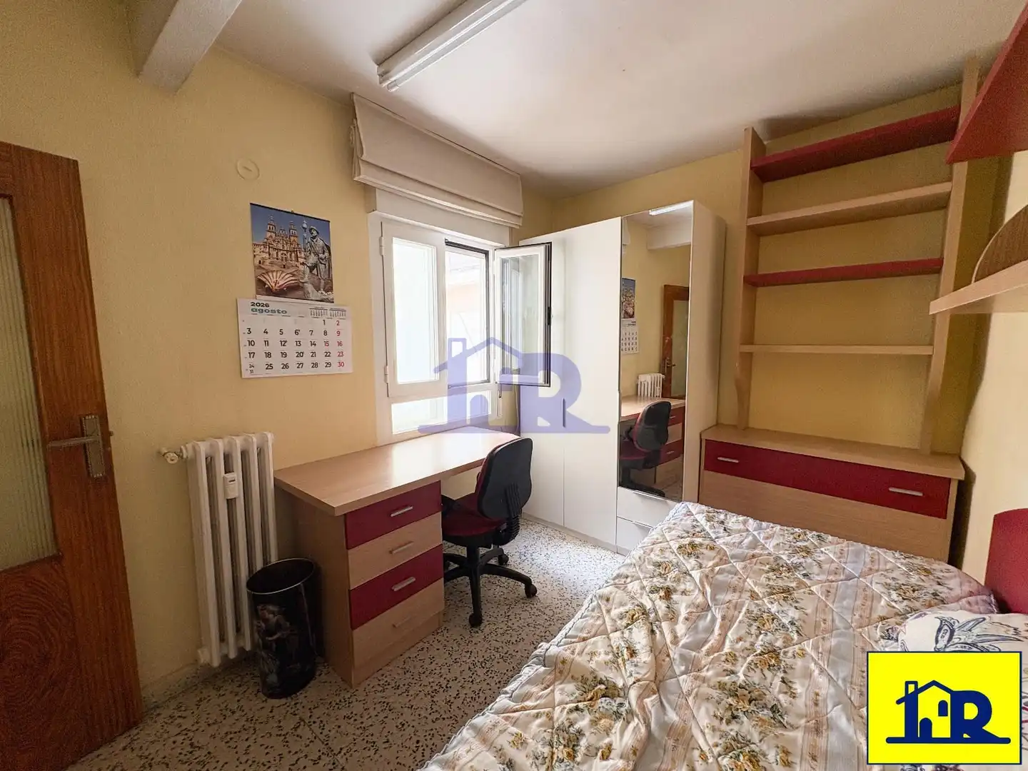 Schlafzimmer von Wohnung zur Miete in Cuenca mit Heizung, Terrasse und Möbliert