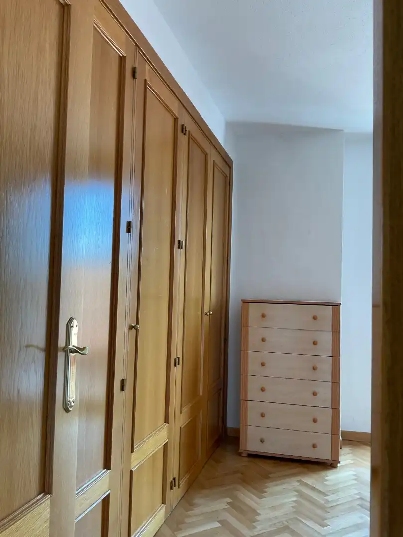 Habitación de Piso de alquiler en Alcalá de Henares con Aire acondicionado, Calefacción y Parquet