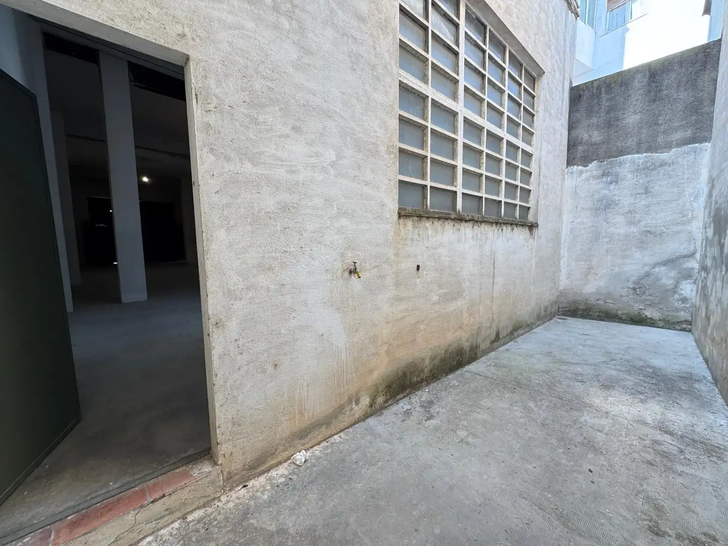 Business premises for sale in Carrer Pujades, imagen 12
