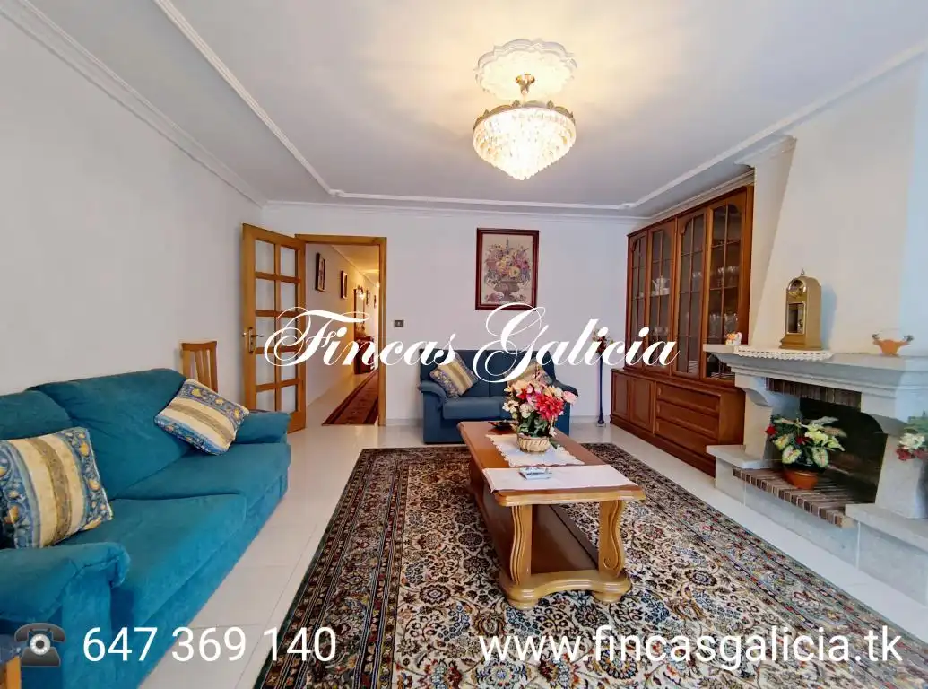 Sala de estar de Piso en venta en Verín con Amueblado y Balcón