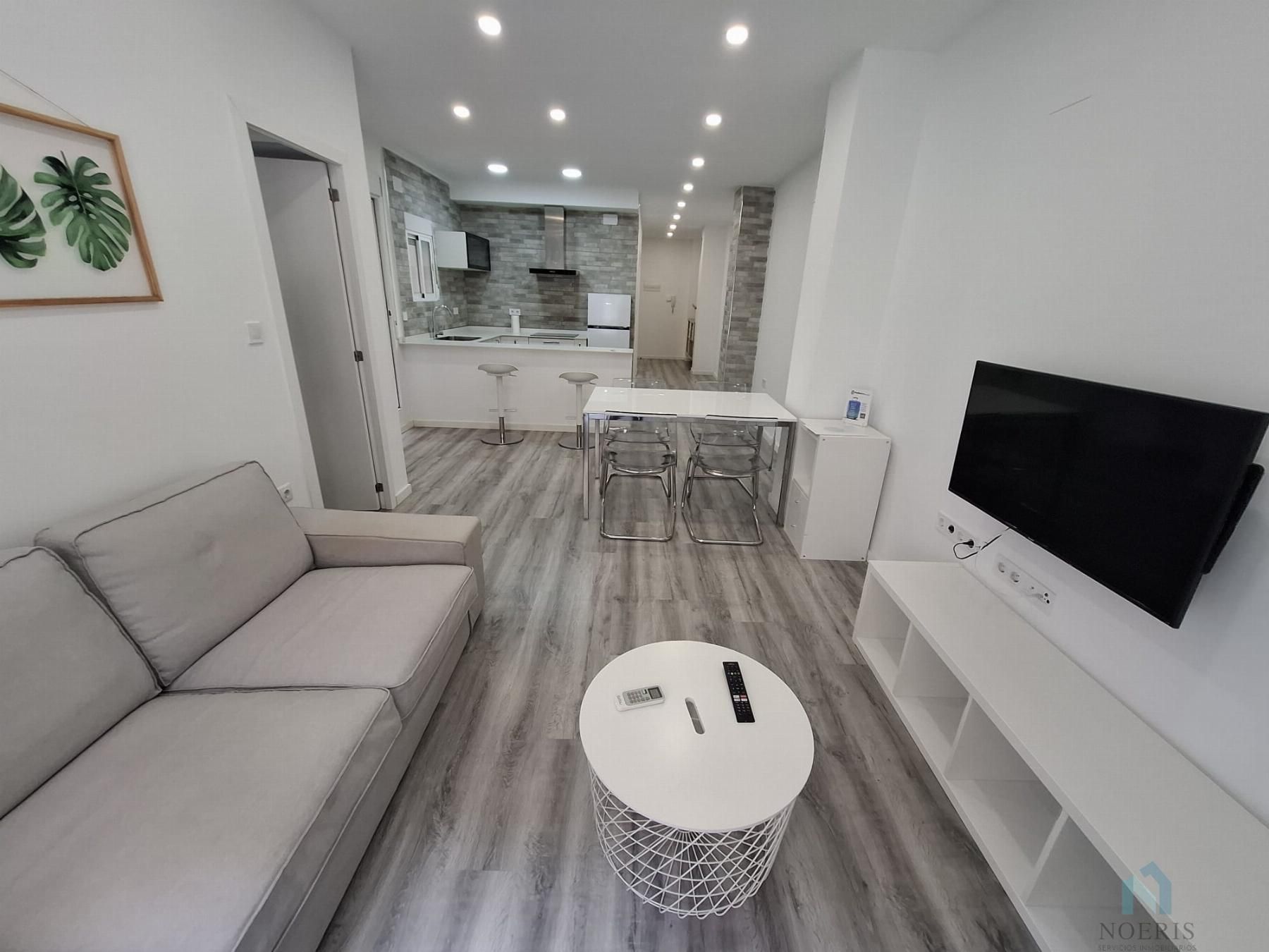 Pis de lloguer a  Literato Azorin, Russafa, L'Eixample